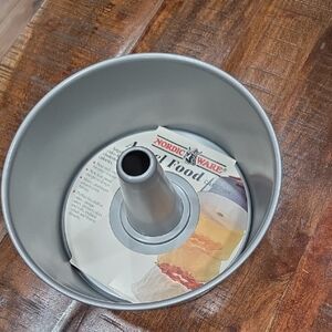 Nordic Ware Gray Angel Food Cake Pan NWT